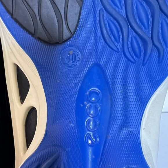 Ecco Black Leather Biom Sneakers - Picture 6 of 9